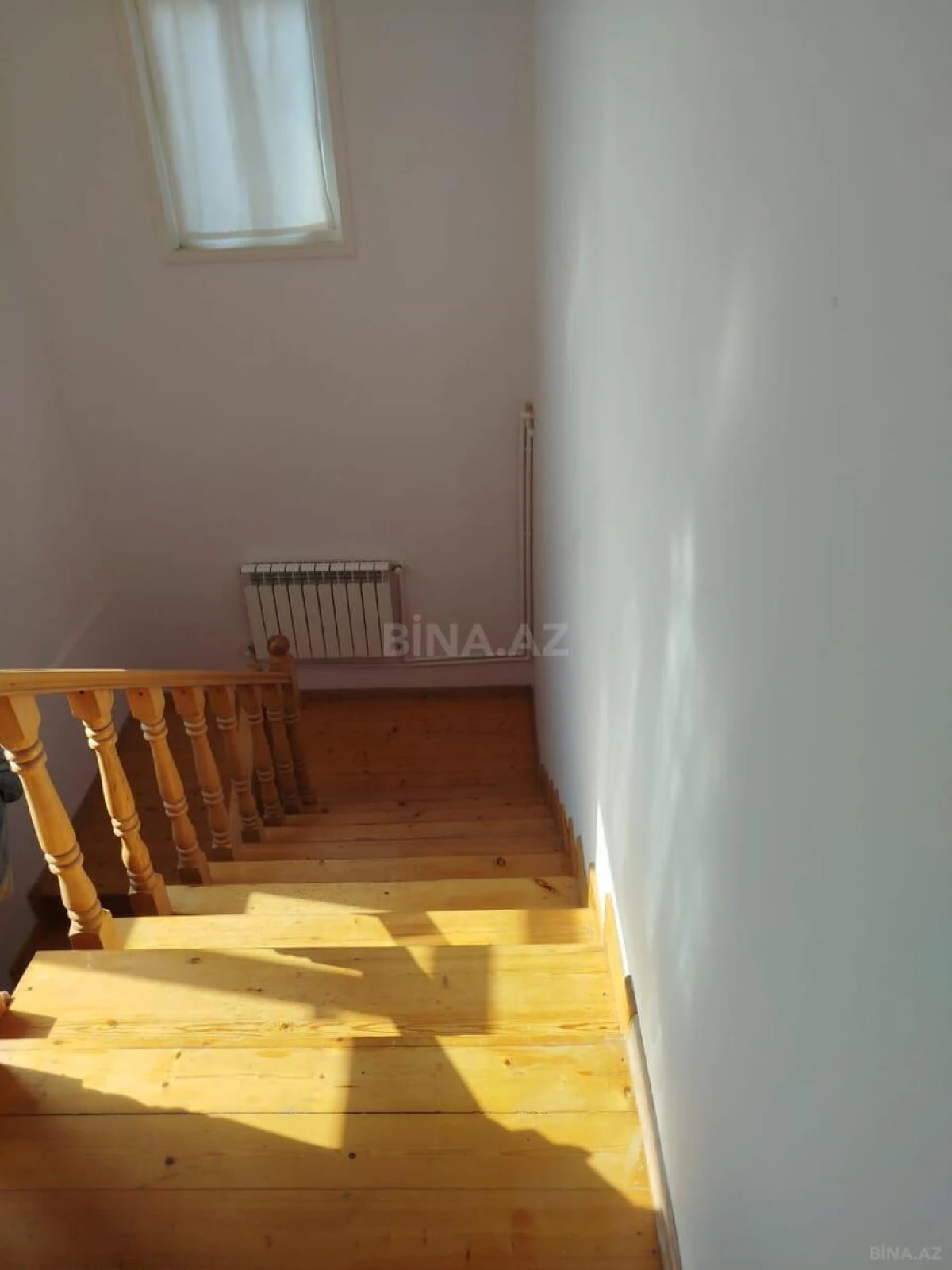 Satılır 4 otaqlı həyət evi 350 m²