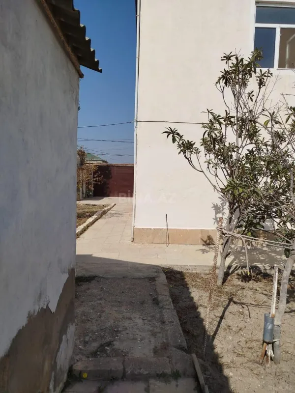 Satılır 4 otaqlı həyət evi 350 m²