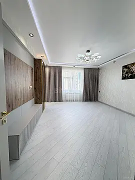 Satılır 3 otaqlı mənzil 122 m²