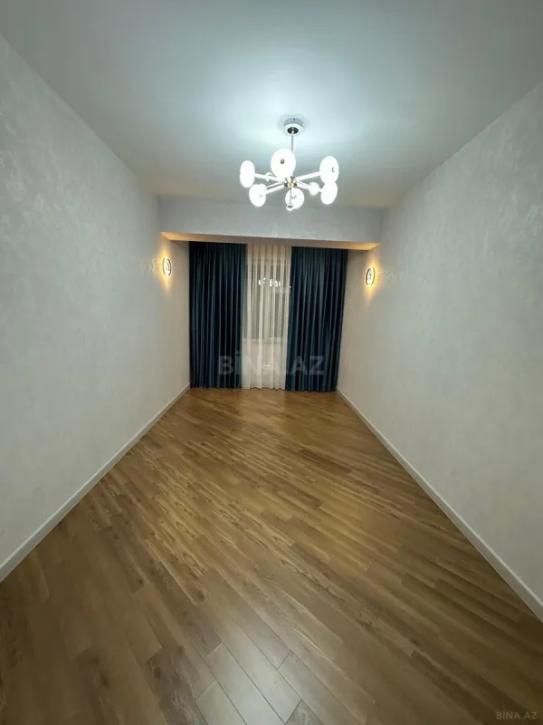 Satılır 3 otaqlı mənzil 127 m²