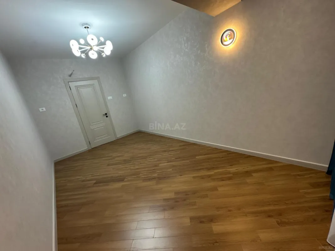 Satılır 3 otaqlı mənzil 127 m²