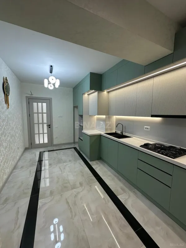 Satılır 3 otaqlı mənzil 127 m²