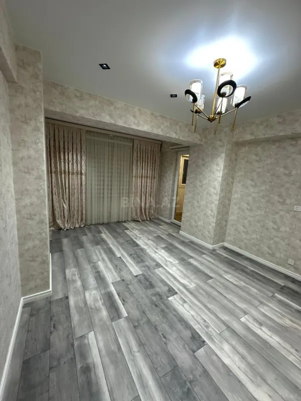 Satılır 3 otaqlı mənzil 95 m²