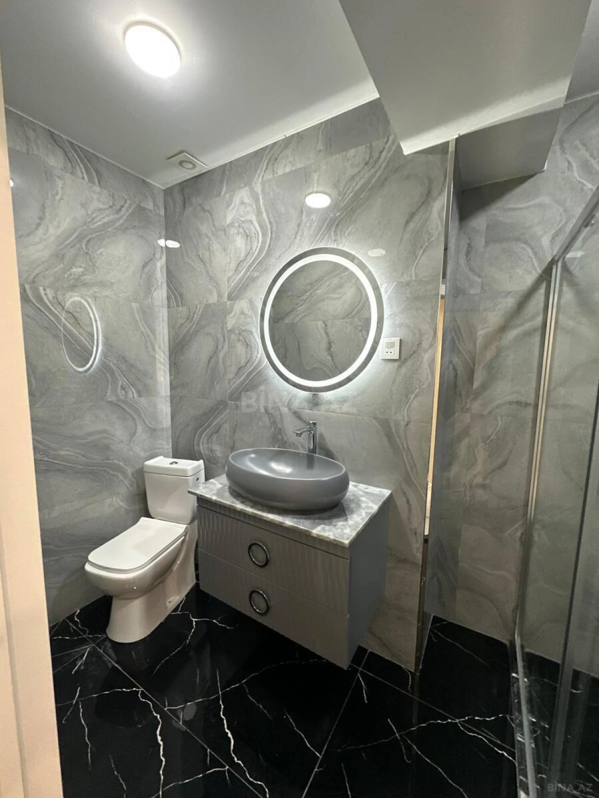 Satılır 3 otaqlı mənzil 95 m²