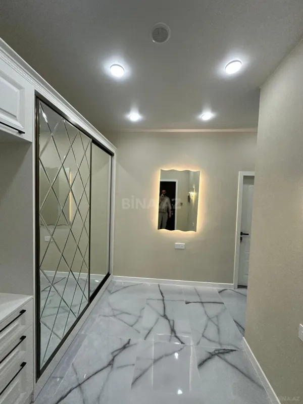 Satılır 3 otaqlı mənzil 95 m²