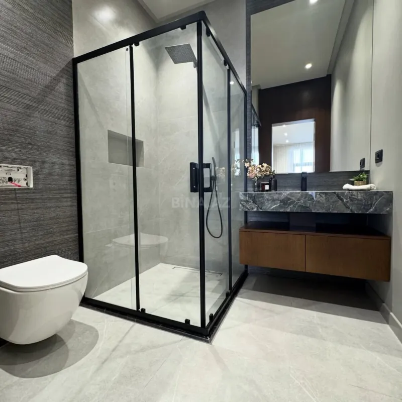 Satılır 4 otaqlı həyət evi 250 m²