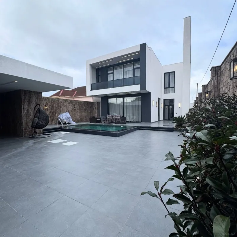 Satılır 4 otaqlı həyət evi 250 m²