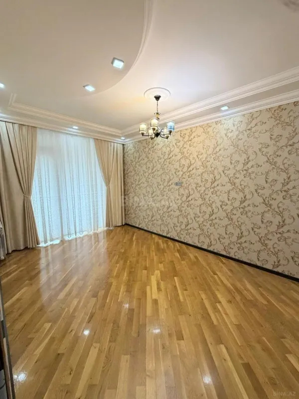Satılır 3 otaqlı mənzil 82 m²