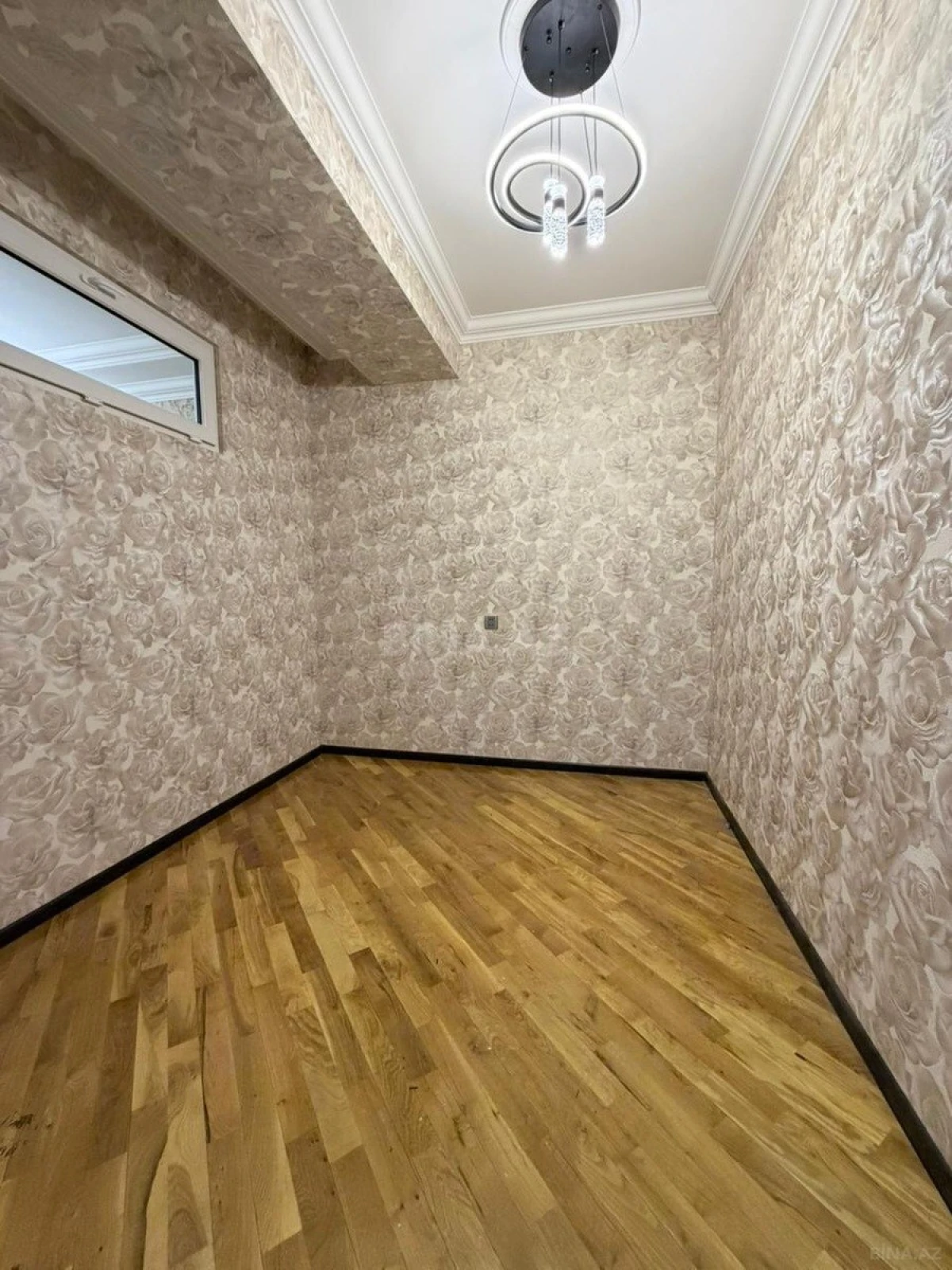 Satılır 3 otaqlı mənzil 82 m²