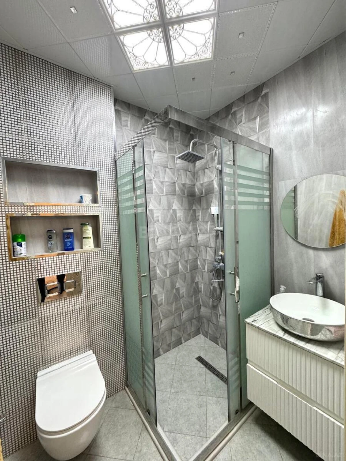 Satılır 2 otaqlı mənzil 65 m²