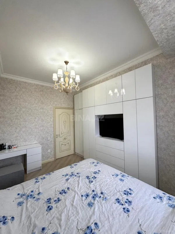 Satılır 2 otaqlı mənzil 65 m²
