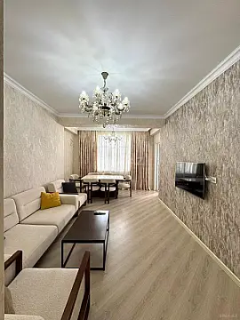 Satılır 2 otaqlı mənzil 65 m² — Bakı, Həzi Aslanov qəs. 2 otaq 65.00 m²