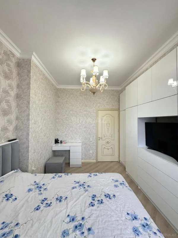 Satılır 2 otaqlı mənzil 65 m²