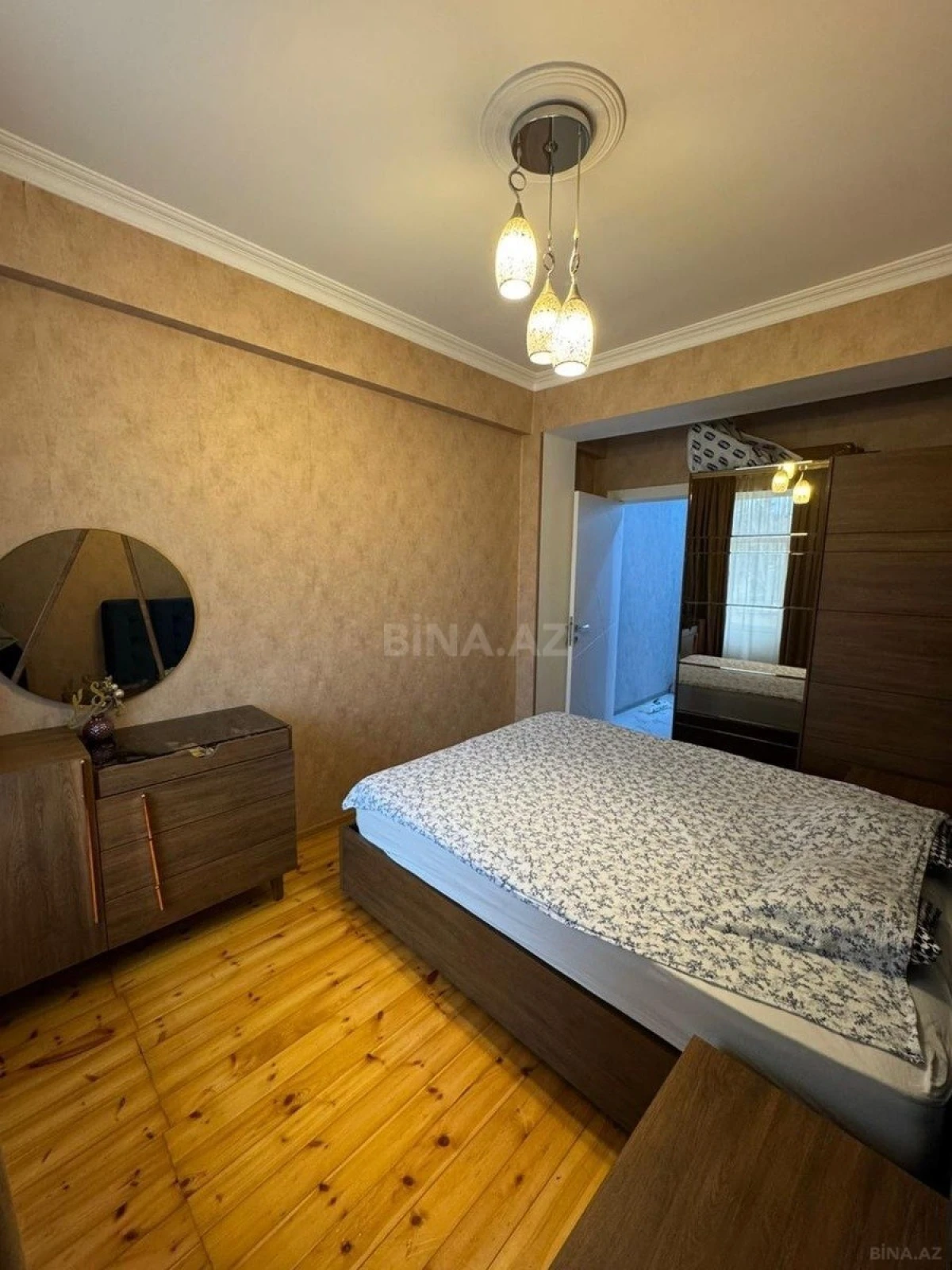 Satılır 2 otaqlı mənzil 63 m²