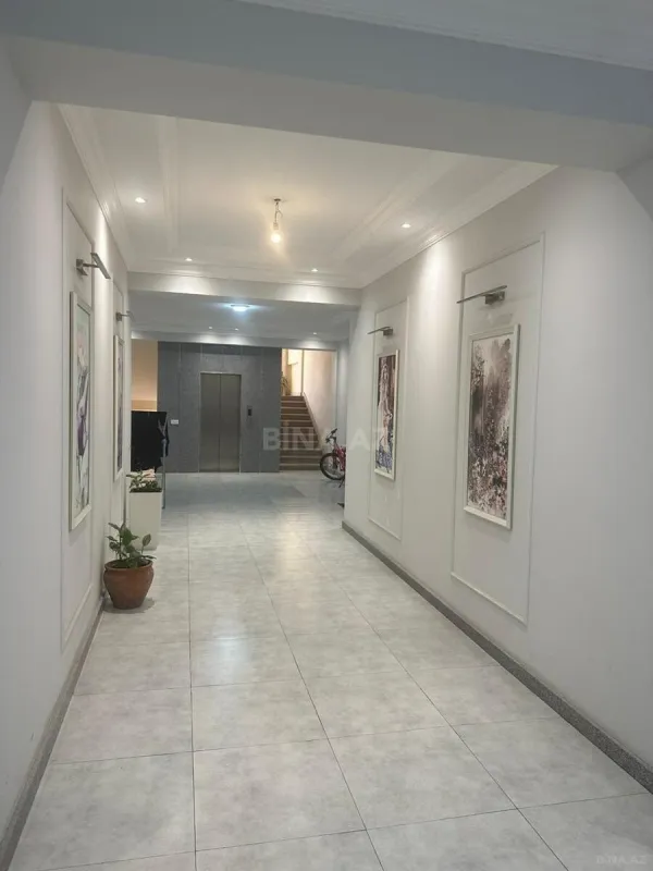 Satılır 2 otaqlı mənzil 100 m²