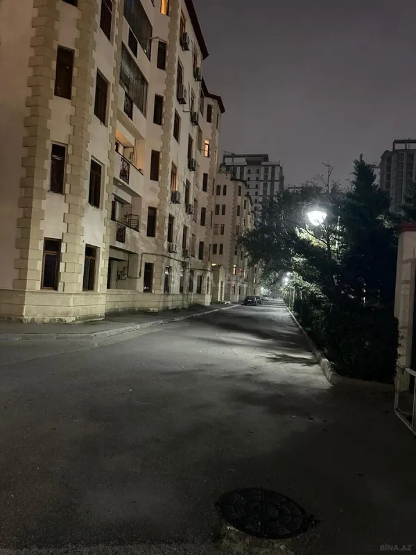 Satılır 2 otaqlı mənzil 100 m²