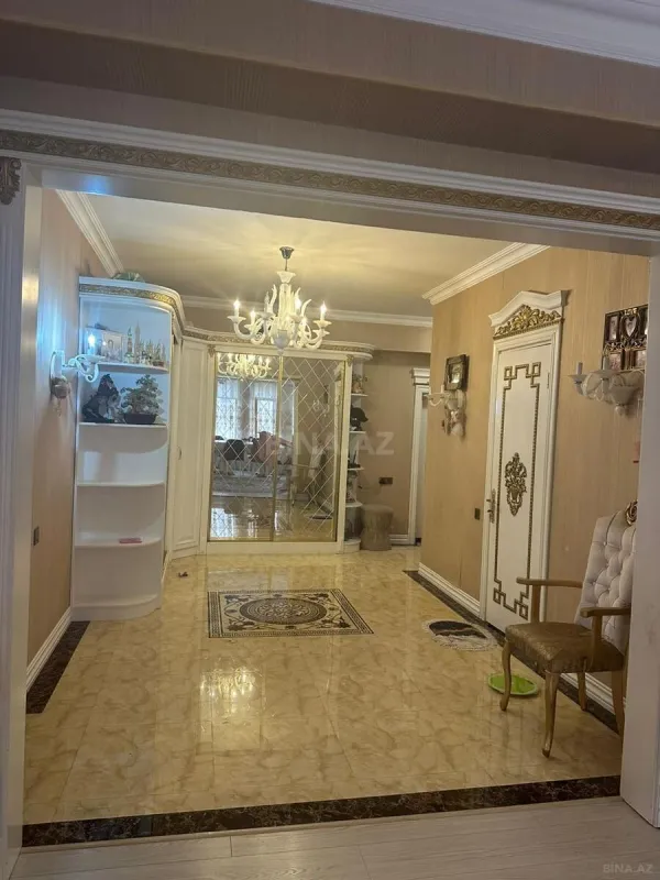 Satılır 2 otaqlı mənzil 100 m²