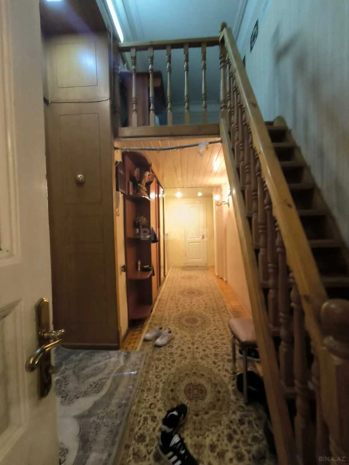 Satılır 4 otaqlı mənzil 140 m²