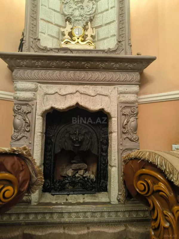 Satılır 4 otaqlı mənzil 140 m²