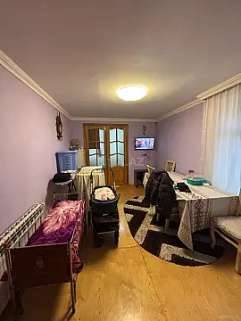 Satılır 2 otaqlı mənzil 42 m²