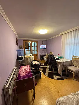 Satılır 2 otaqlı mənzil 42 m²