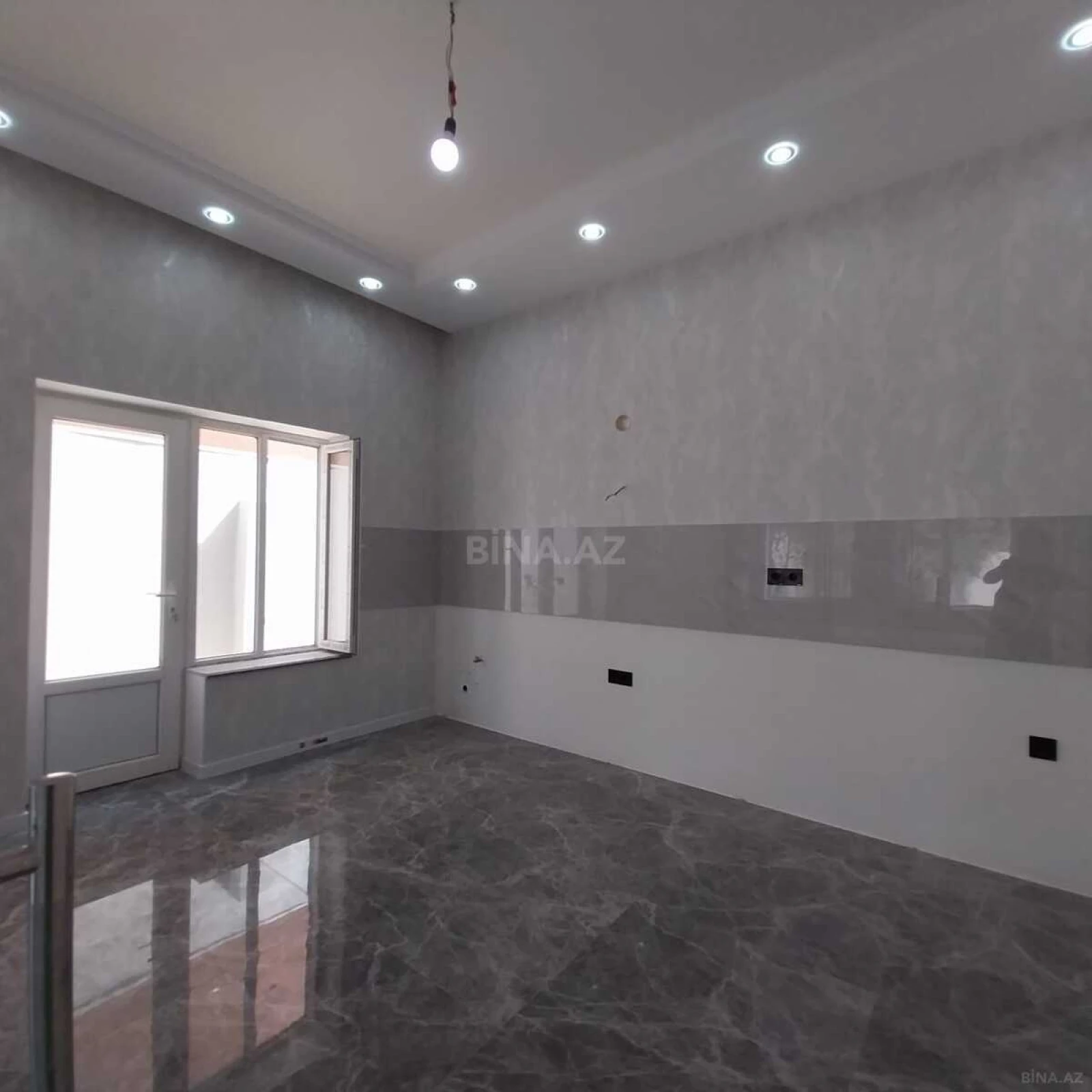 Satılır 5 otaqlı həyət evi 150 m²
