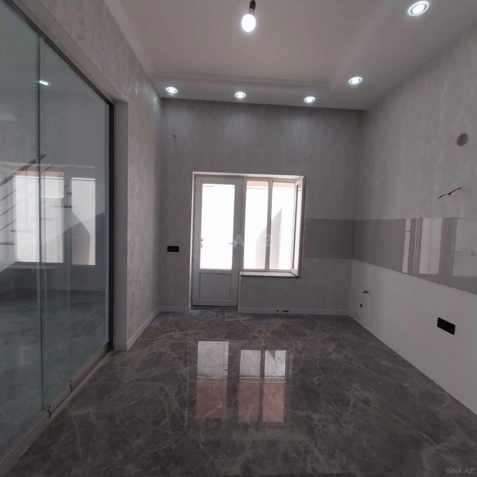 Satılır 5 otaqlı həyət evi 150 m²