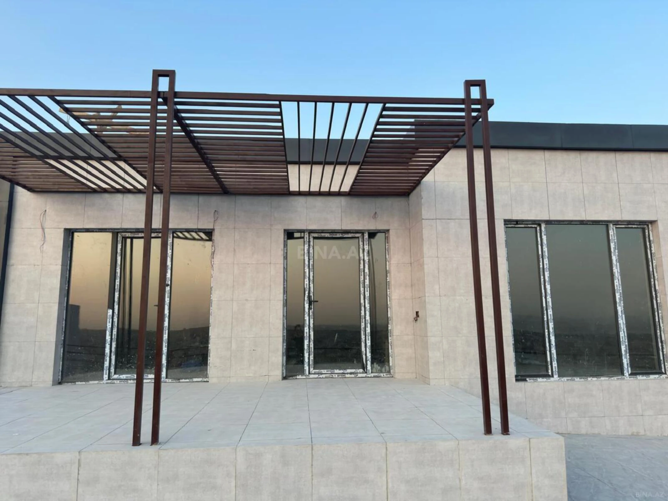 Satılır 5 otaqlı həyət evi 155 m²
