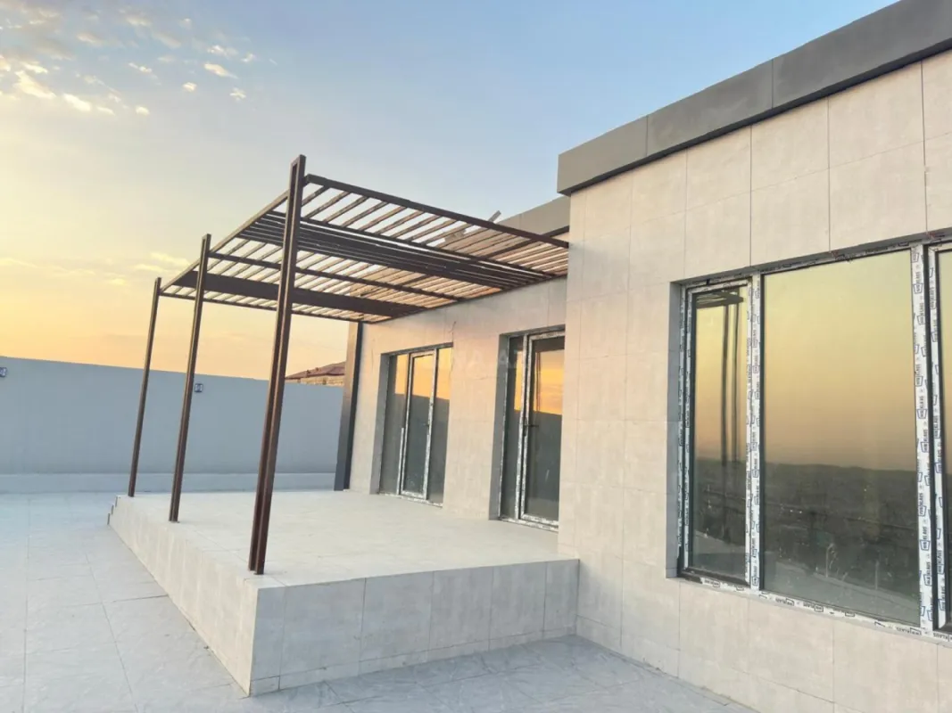 Satılır 5 otaqlı həyət evi 155 m²