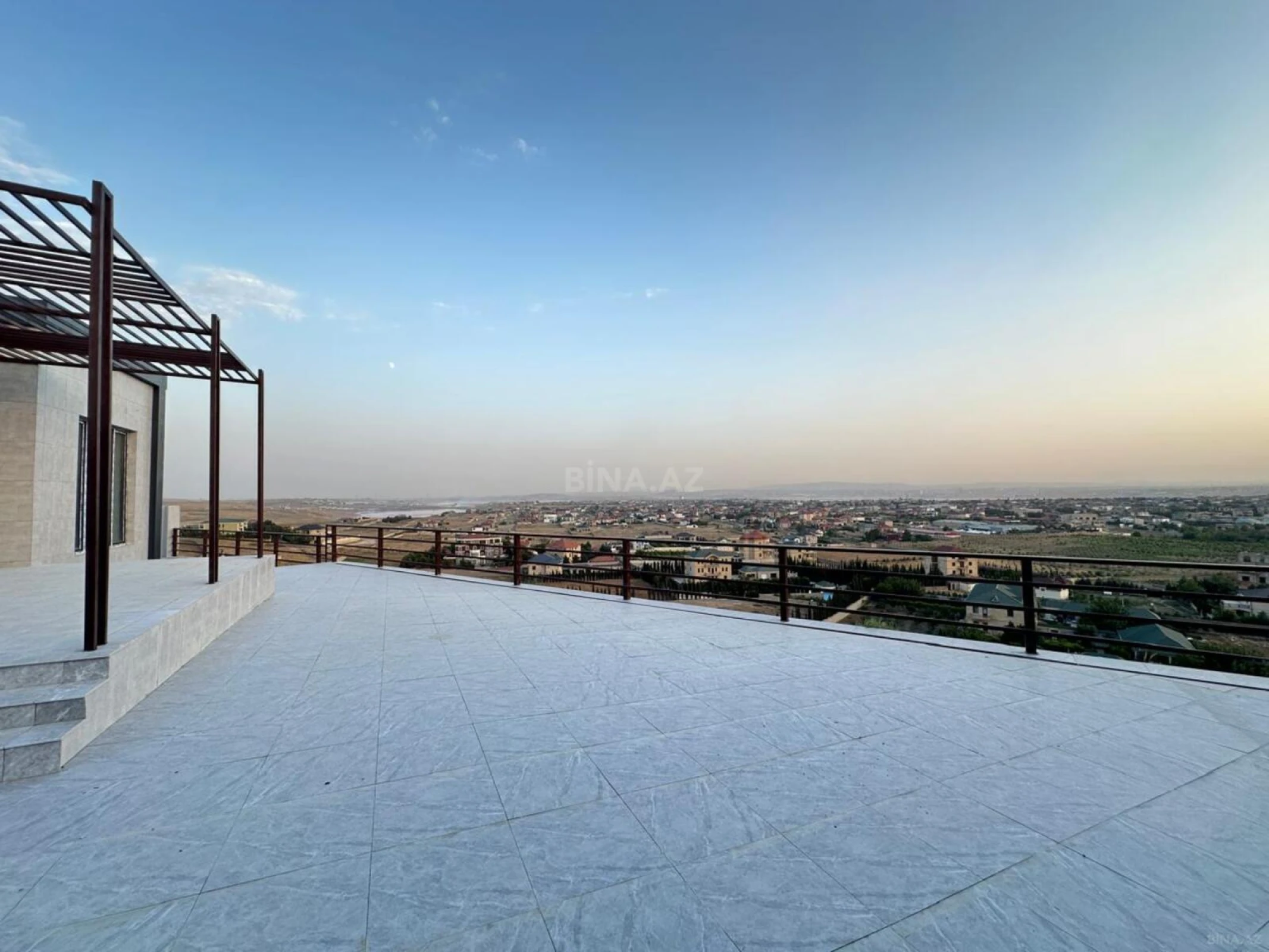 Satılır 5 otaqlı həyət evi 155 m²