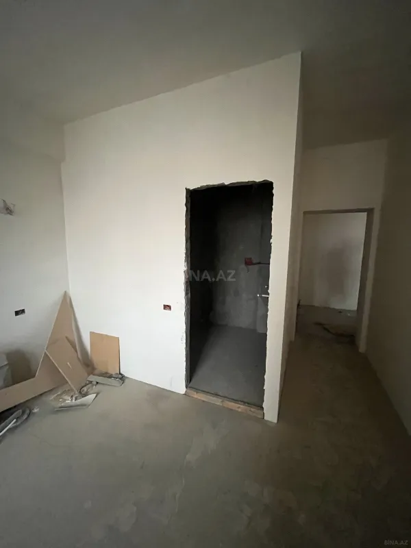 Satılır 4 otaqlı mənzil 158 m²