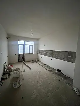 Satılır 4 otaqlı mənzil 158 m²