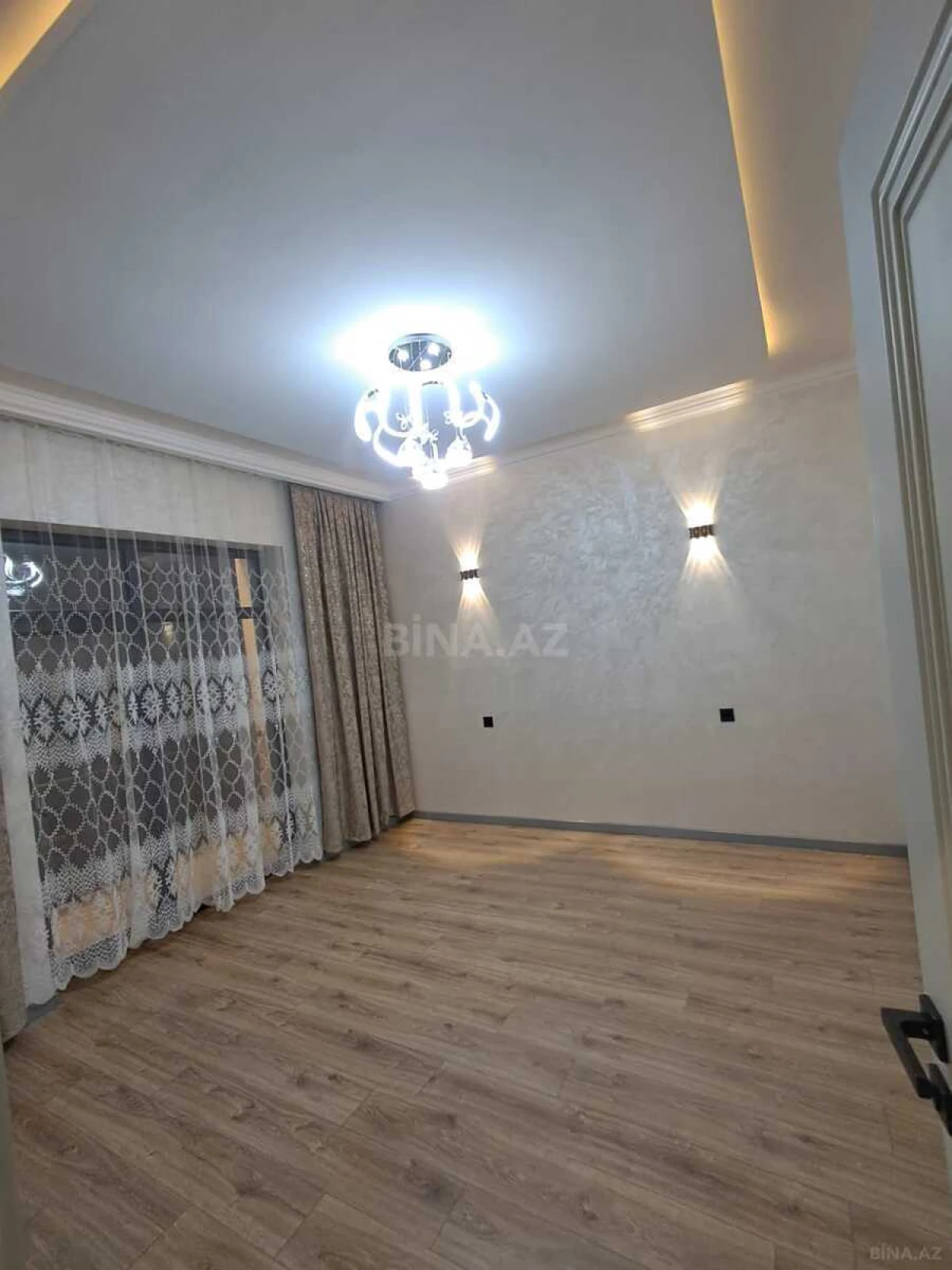 Satılır 5 otaqlı həyət evi 150 m²
