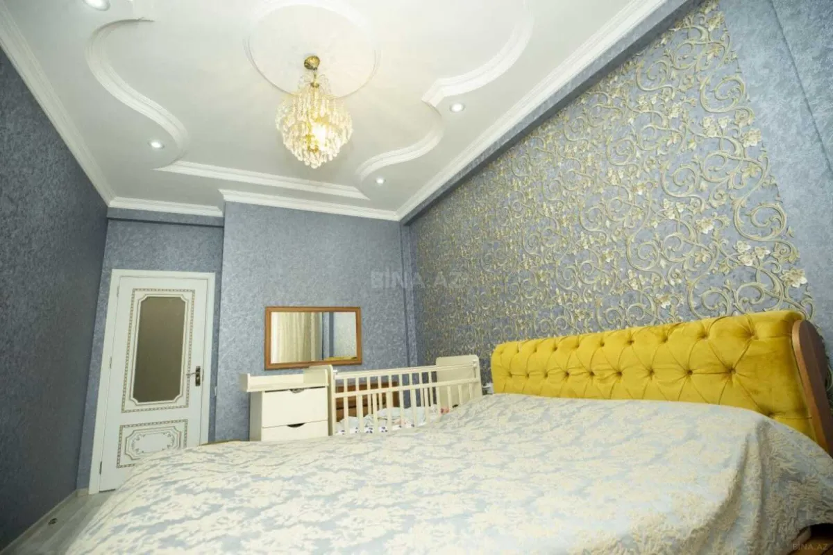 Satılır 2 otaqlı mənzil 65 m²
