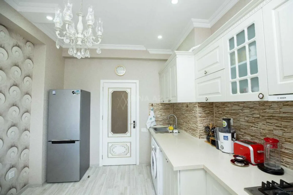 Satılır 2 otaqlı mənzil 65 m²