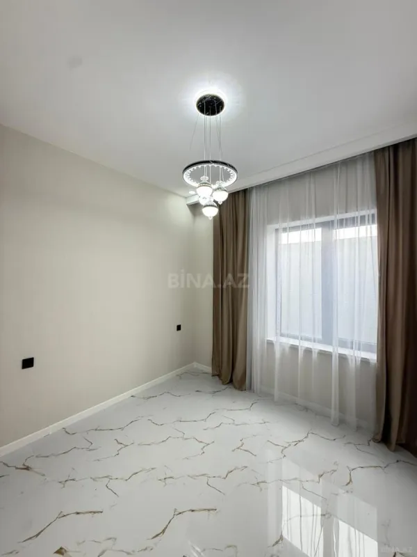 Satılır 4 otaqlı həyət evi 135 m²