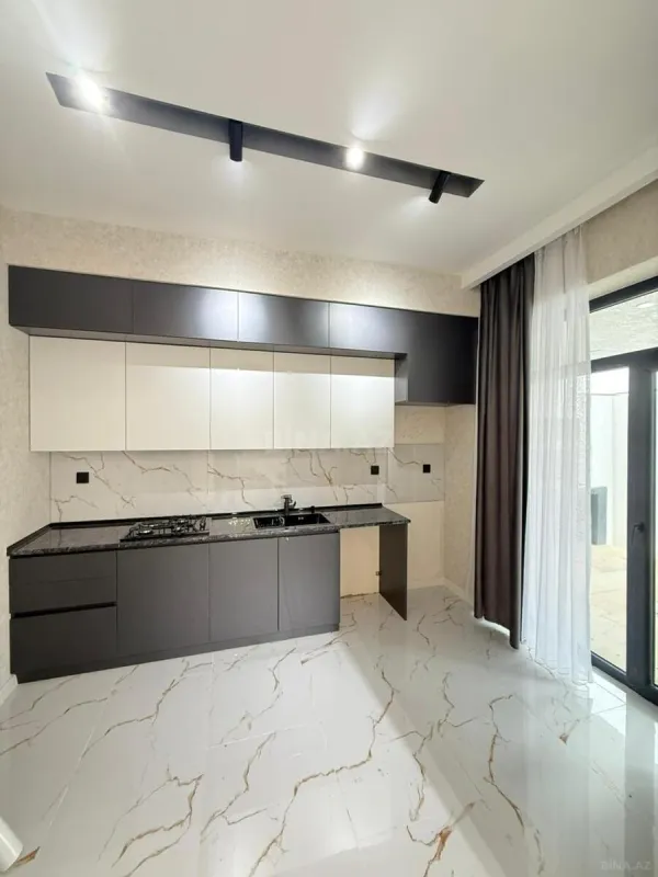 Satılır 4 otaqlı həyət evi 135 m²