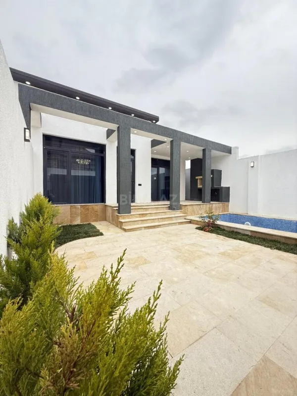 Satılır 4 otaqlı həyət evi 135 m²