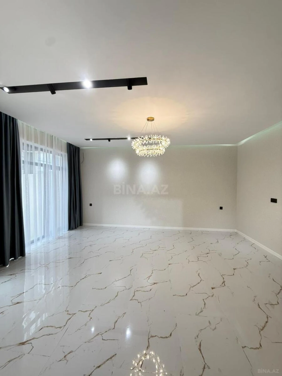 Satılır 4 otaqlı həyət evi 135 m²