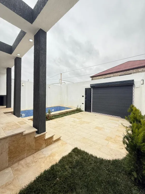 Satılır 4 otaqlı həyət evi 135 m²