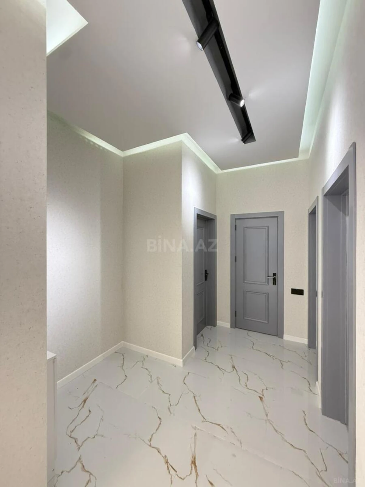 Satılır 4 otaqlı həyət evi 135 m²