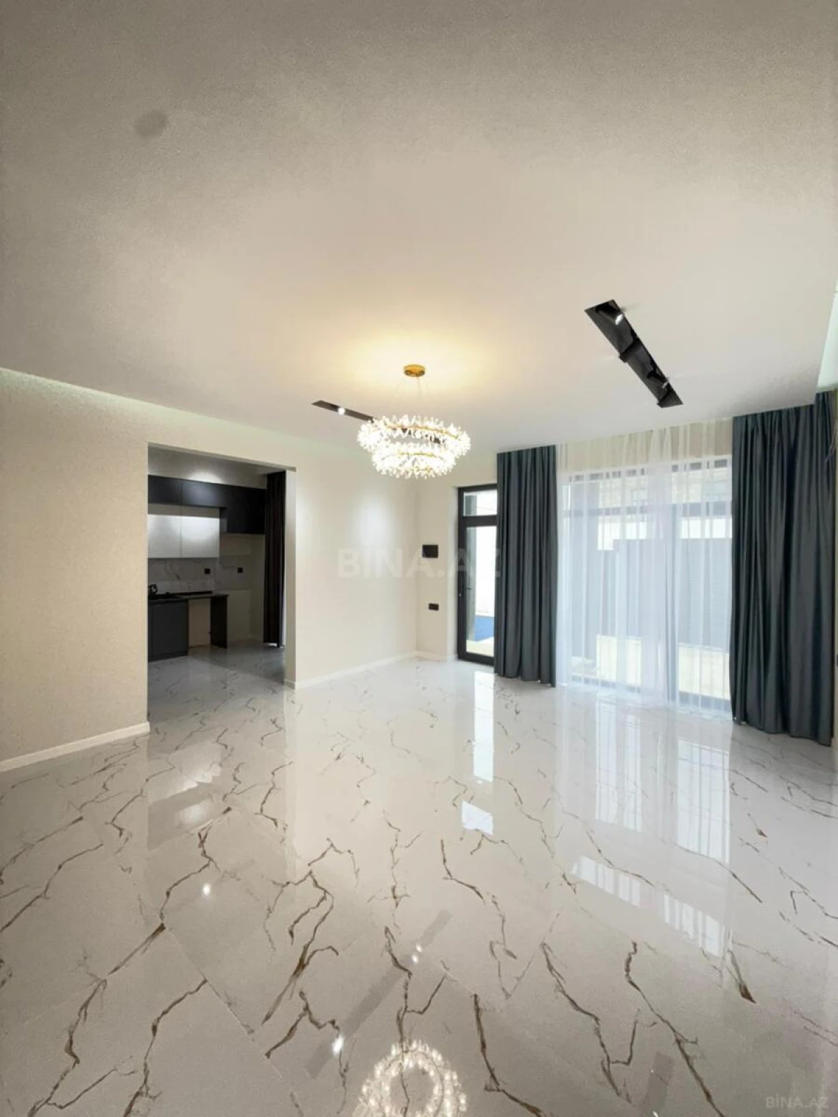 Satılır 4 otaqlı həyət evi 135 m²