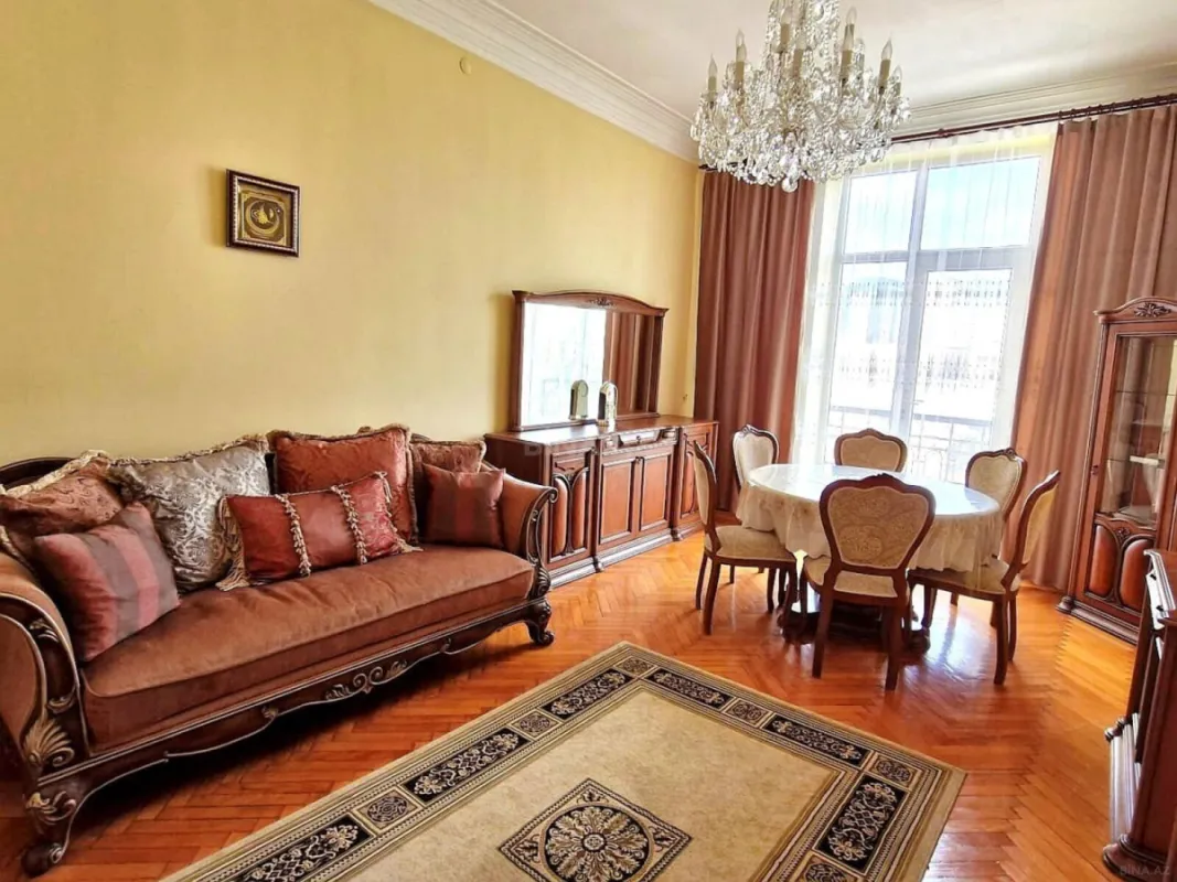 Satılır 3 otaqlı mənzil 75.5 m²