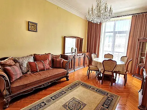 Satılır 3 otaqlı mənzil 75.5 m² — Bakı, İçərişəhər 3 otaq 75.50 m²