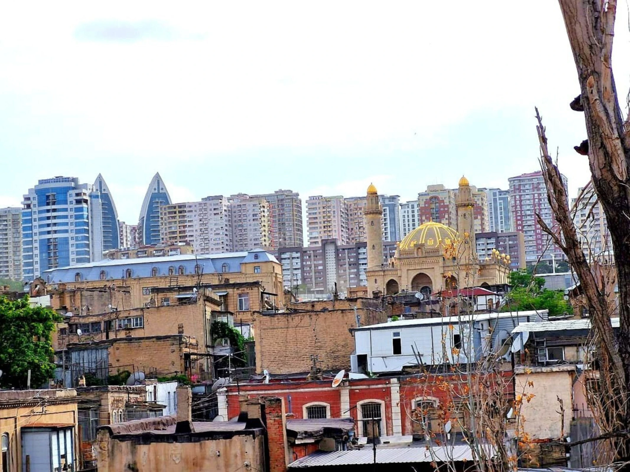 Satılır 3 otaqlı mənzil 75.5 m²