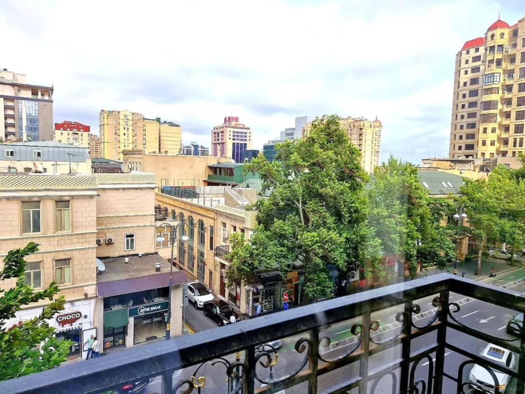 Satılır 3 otaqlı mənzil 75.5 m²