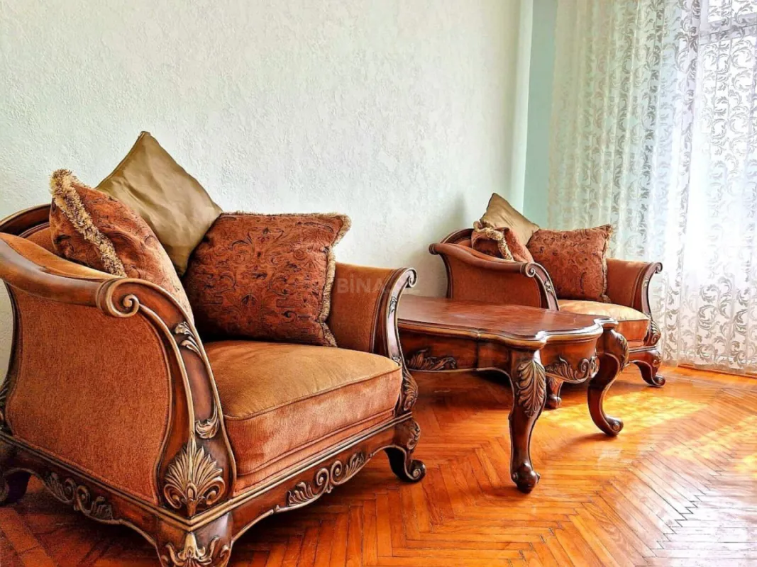 Satılır 3 otaqlı mənzil 75.5 m²