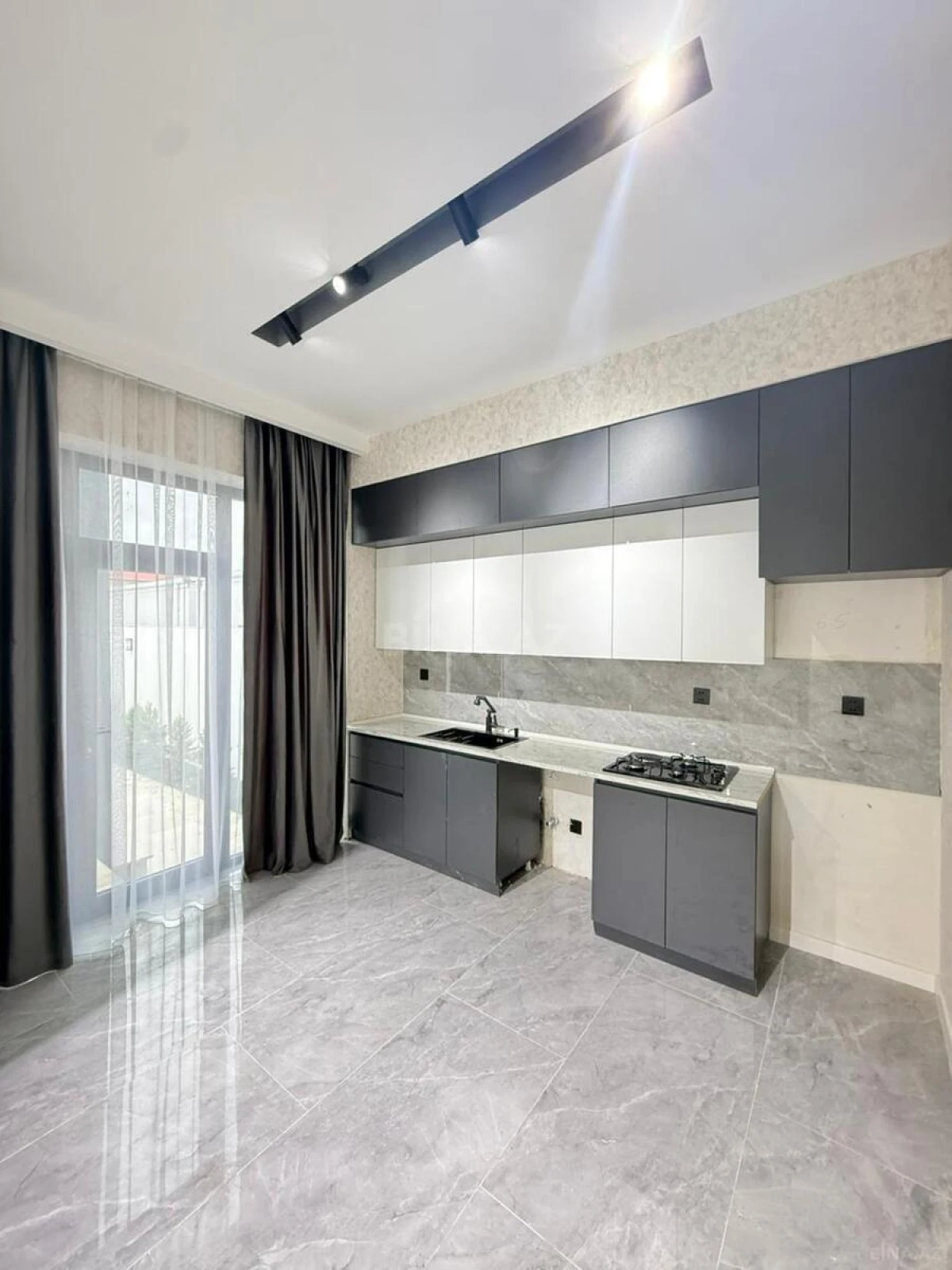 Satılır 4 otaqlı həyət evi 125 m²