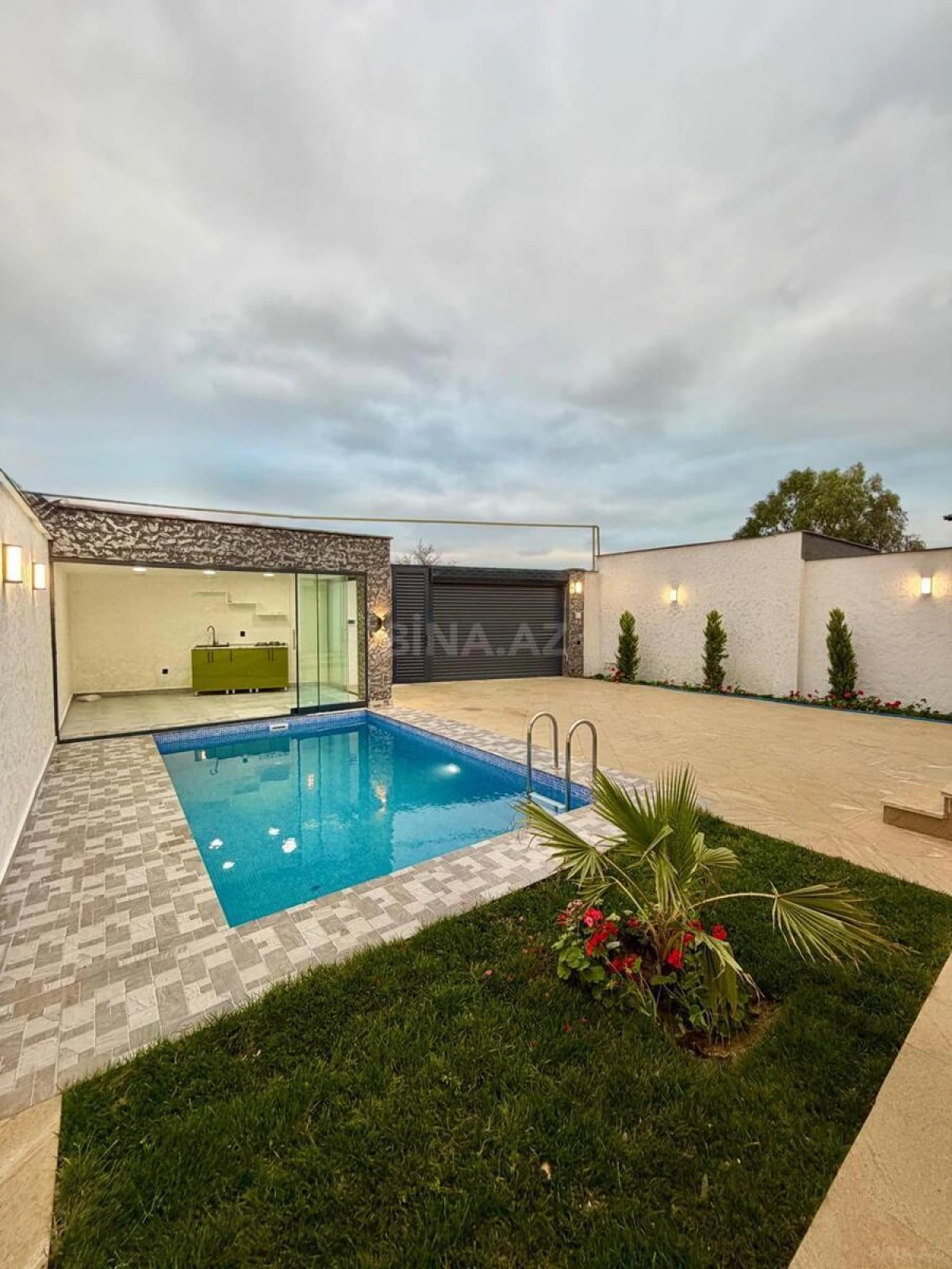 Satılır 4 otaqlı həyət evi 150 m²