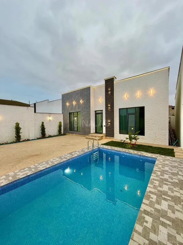 Satılır 4 otaqlı həyət evi 150 m²